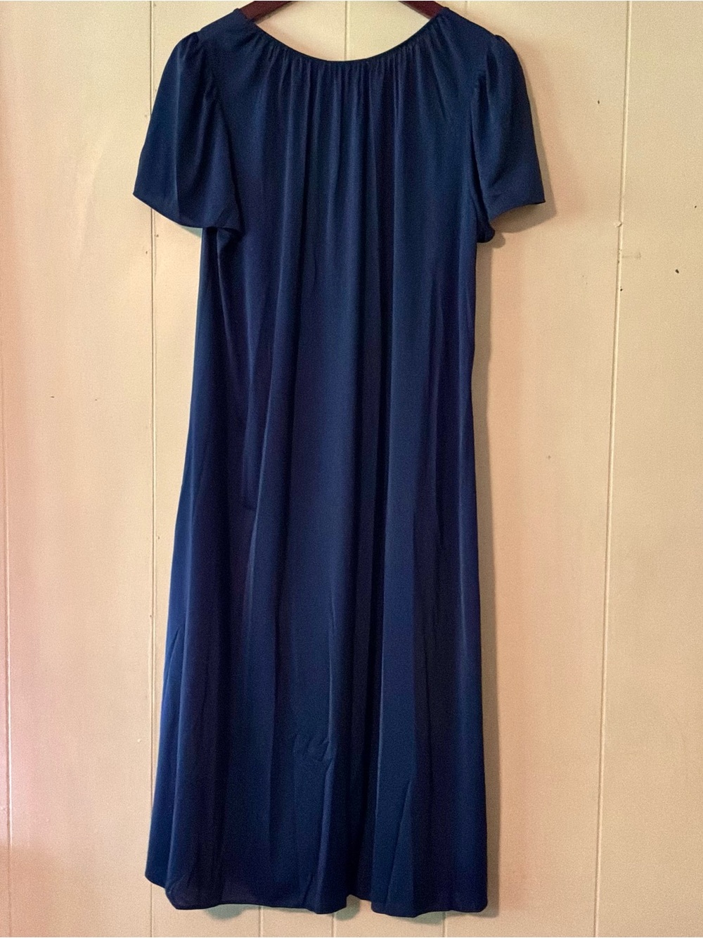 🌙✨🆕🏷️ Miss Elaine Essentials Nightgown PM Petite Medium Navy Embroidered - Picture 4 of 16